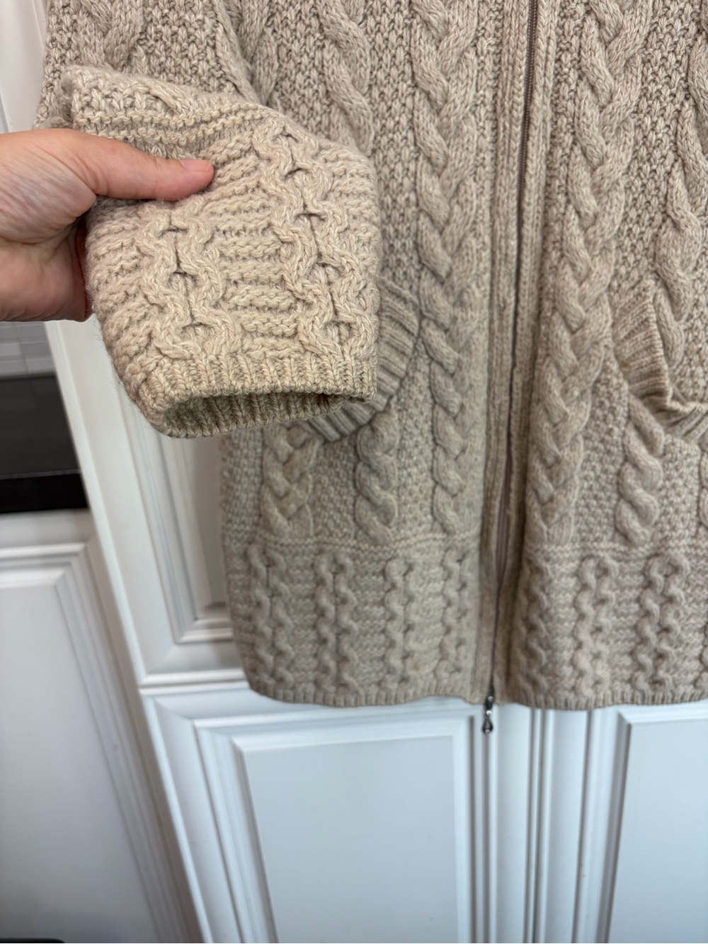 Aran Crafts Size S women’s Irish Merino wool long hooded zip sweater - Picture 9 of 11